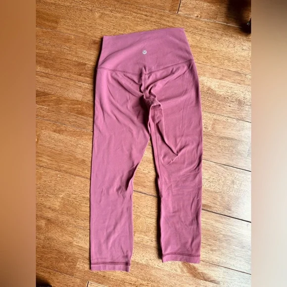 Lululemon Align crop 21” in Misty Merlot (pink) - Size 4 - Picture 10 of 14